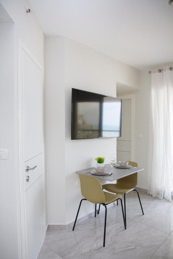 Apartments4You Leonardo 11 Bat Yam Eksteriør bilde