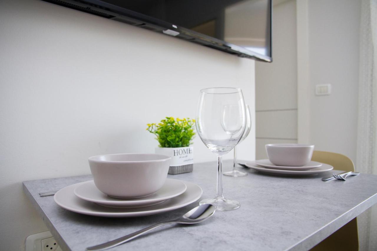Apartments4You Leonardo 11 Bat Yam Eksteriør bilde